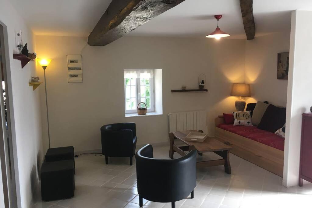 Logement Independant Le Poulailler Proche Guedelon 特雷尼 外观 照片