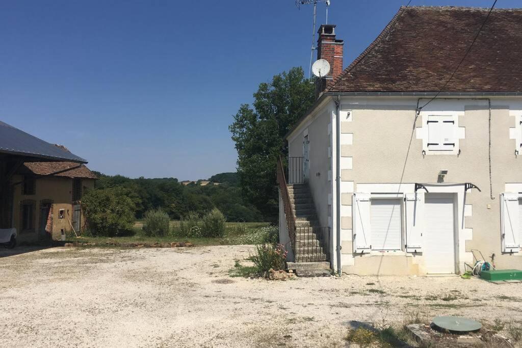 Logement Independant Le Poulailler Proche Guedelon 特雷尼 外观 照片